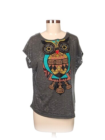 Yessica T-shirt %70 İndirimli.