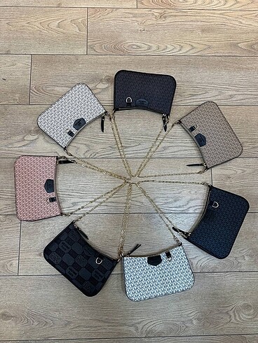 Beden siyah Renk Michael Kors Çanta Clutch Model 20x12 cm