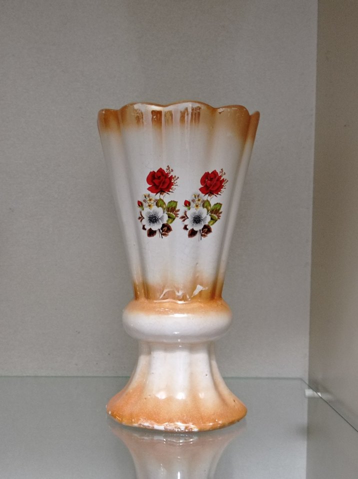 Çiçek Desenli Beyaz Vazo takimi - Görsel 4