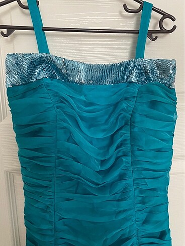 Drapeli kısa abiye - Görsel 2