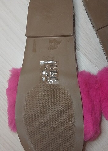 37 Beden Elle Fuşya Peluş Terlik