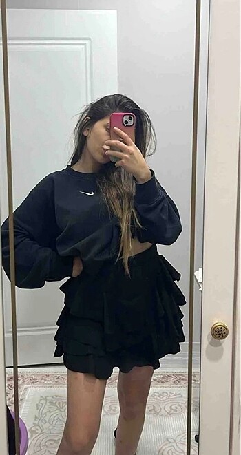 Siyah La Sarta eteği