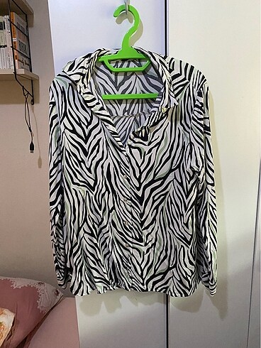 Defacto Siyah beyaz zebra gömlek