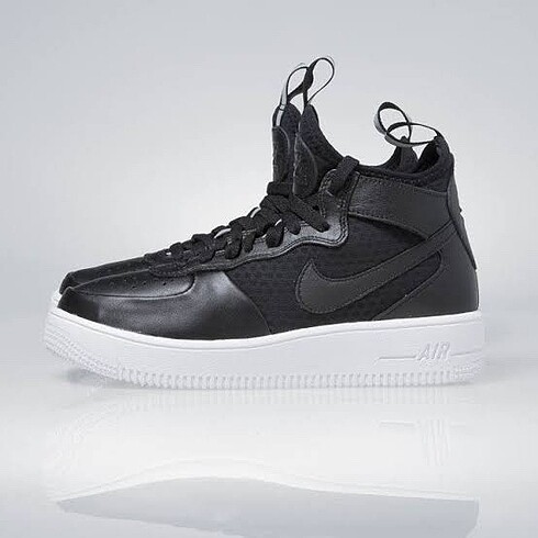 Nike Ultraforce Mid Siyah Sneaker
