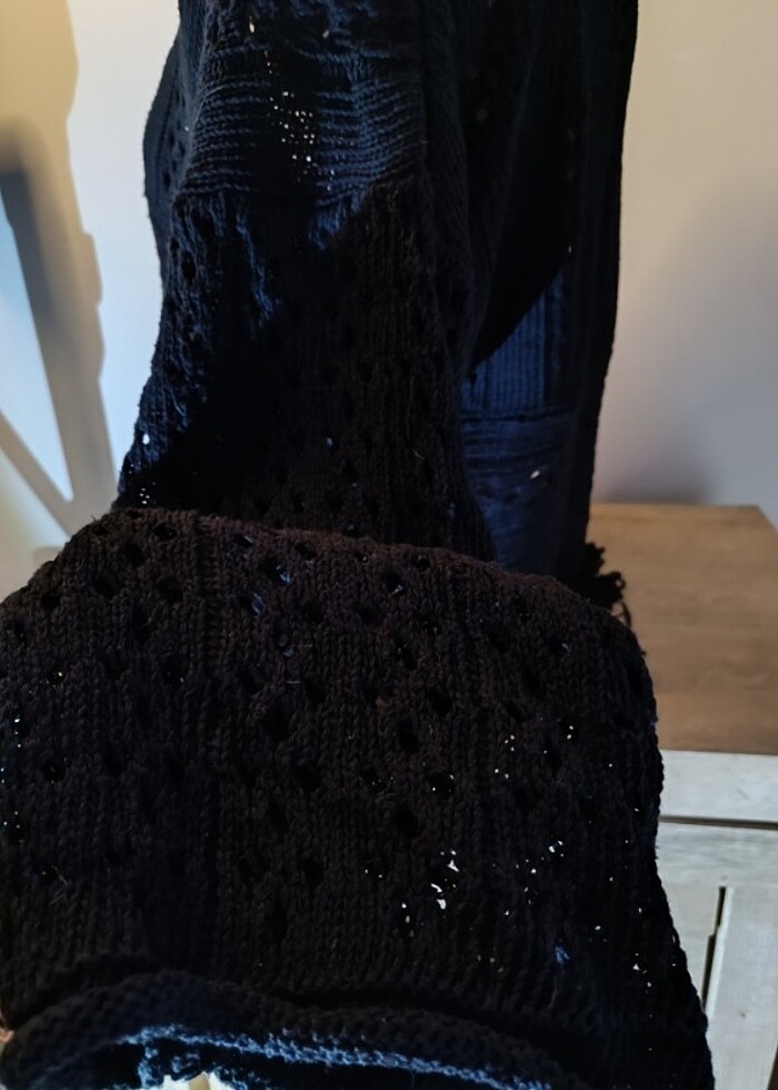 Delikli kazak - Görsel 3