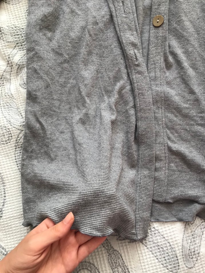 Düğmeli Uzun Kollu Kadın Hırka - Görsel 2