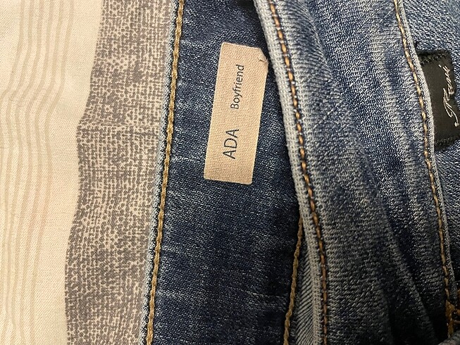 27 Beden Mavi Boyfriend Jean