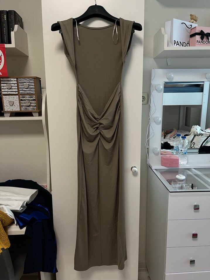 Bej Kolsuz Uzun Elbise - Görsel 2