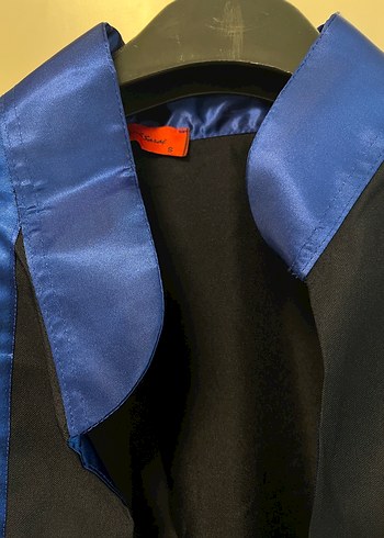 Medipol Üniversitesi Mezuniyet Cübbesi Ve Kep'i - Görsel 3