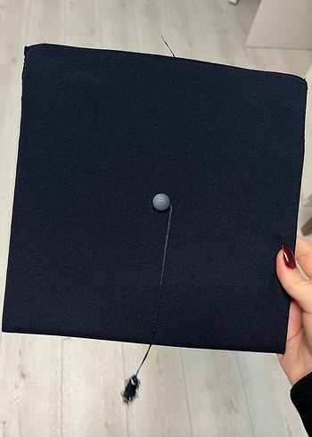 Medipol Üniversitesi Mezuniyet Cübbesi Ve Kep'i - Görsel 5