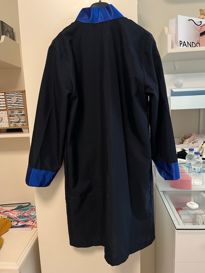 Medipol Üniversitesi Mezuniyet Cübbesi Ve Kep'i - Görsel 4