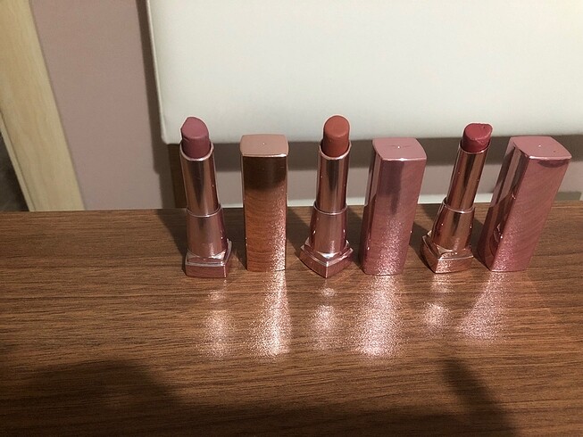  Beden MAYBELLİNE RUJ COLLECTİON