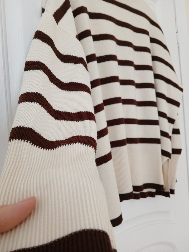 Bej Çizgili Uzun Kollu Triko Kazak - Görsel 3