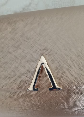 Bej Parlak Deri Kadın Portföy Çanta - Görsel 3