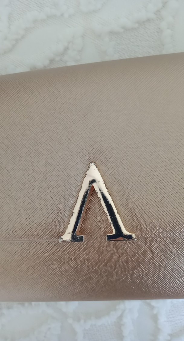 Bej Parlak Deri Kadın Portföy Çanta - Görsel 3