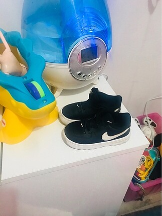 Nike 23.5