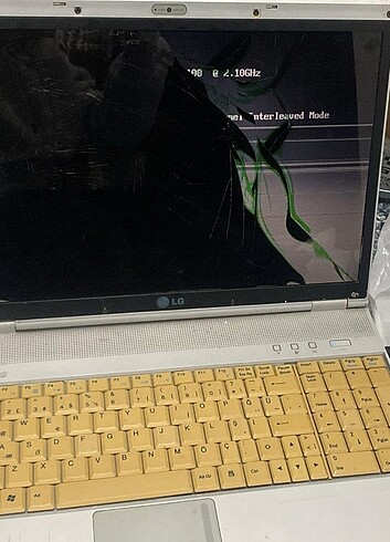 LAPTOP 