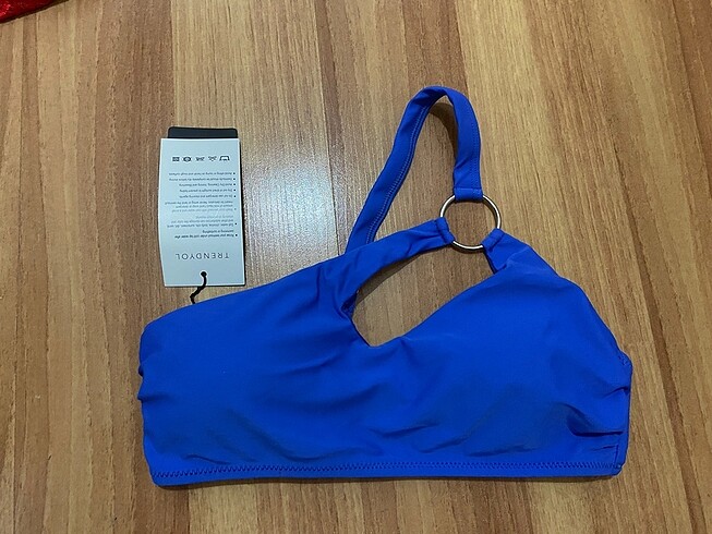 Bikini üstü