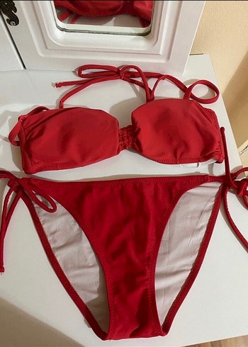Kırmızı Strappy Bikini