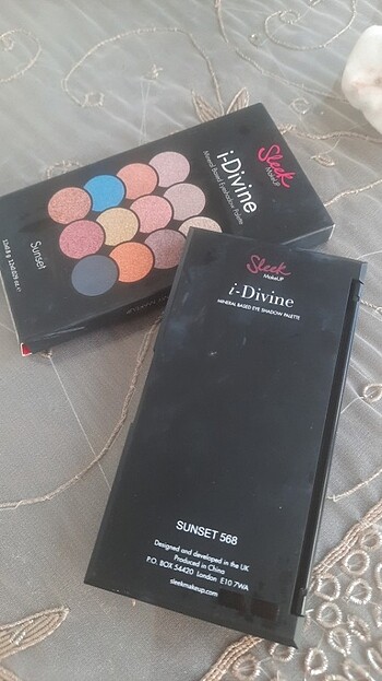  Beden Sleek I divine sunset far paleti