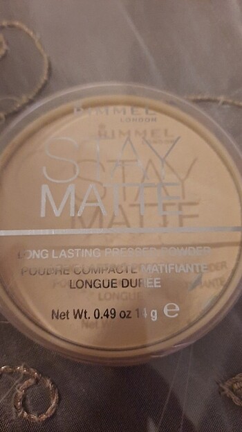 Rimmel stay matte