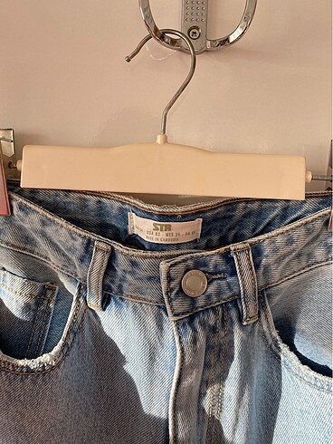 Stradivarius Stradivarius Mavi Yırtıklı Jean
