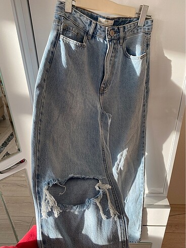 Stradivarius Mavi Yırtıklı Jean