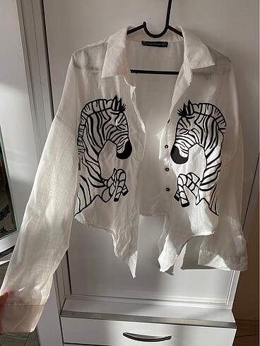 Zebra desenli gömlek