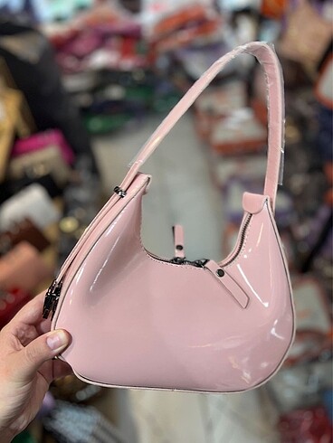 Pudra pembe rugan çanta