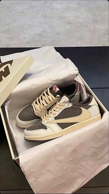 40 Beden Nike Travis Scott Bej