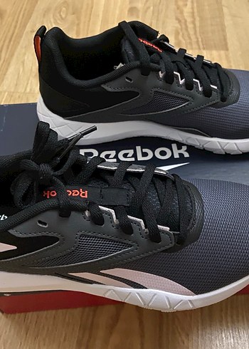 Reebok 35