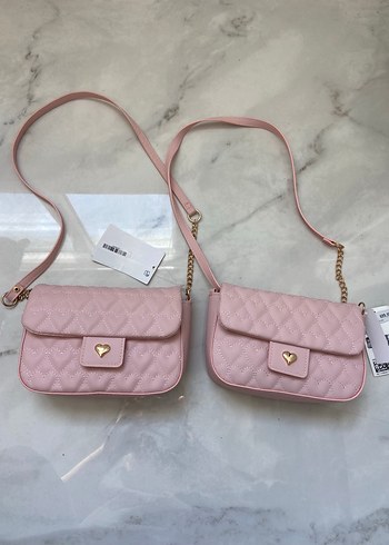 Beden Açık Pembe Kapitone Zincir Detaylı Omuz Çantası (kız çoçuk için)