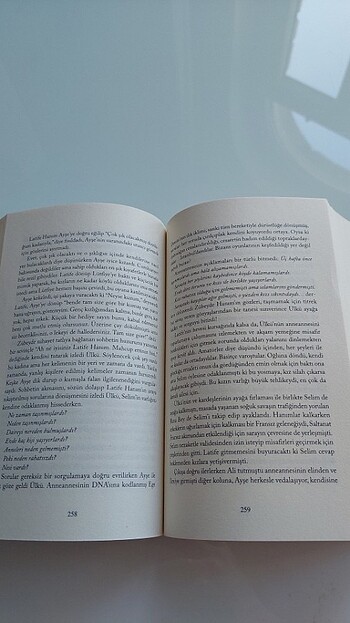 Akilah Azra Kohen Gör Beni - Görsel 2