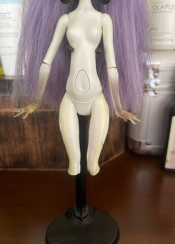 Beden Monster high spectra