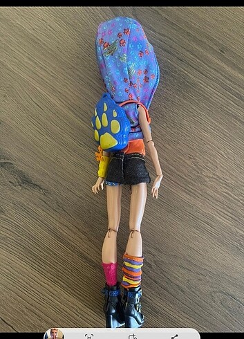 Beden Monster high howleen