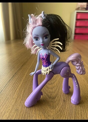 Monster High Monster high mares onyx firehoof