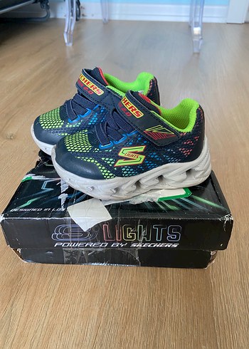 Skechers erkek çocuk ayakkabı ışıklı
