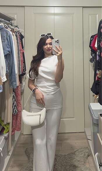 Zara Alt üst beyaz pantolon bluz takım