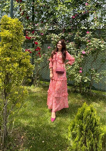 Stradivarius Stradivarius çiçekli maxi boy elbise