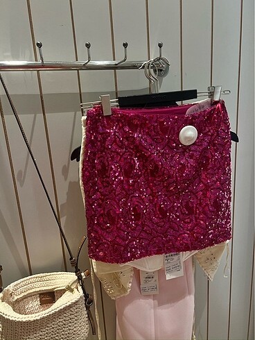 Koton pullu mini etek