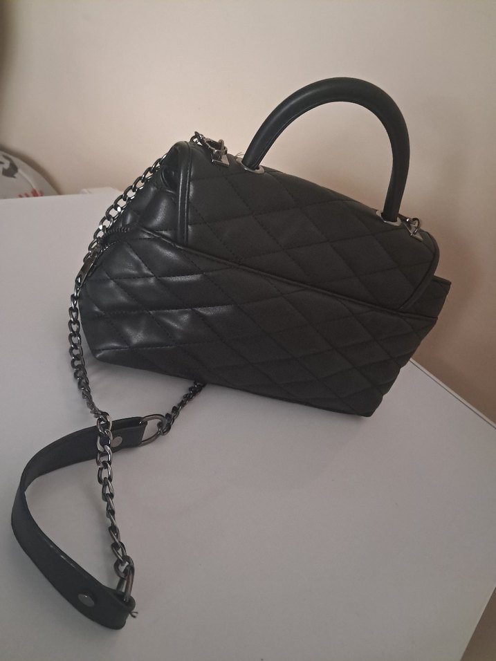 Zincir Detaylı Siyah Deri Kadın Çanta - Görsel 4