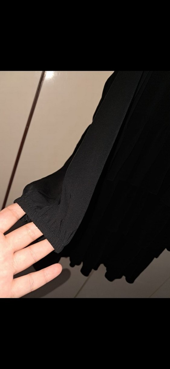 Siyah Katlı Fırfırlı Uzun Tunik - Görsel 4