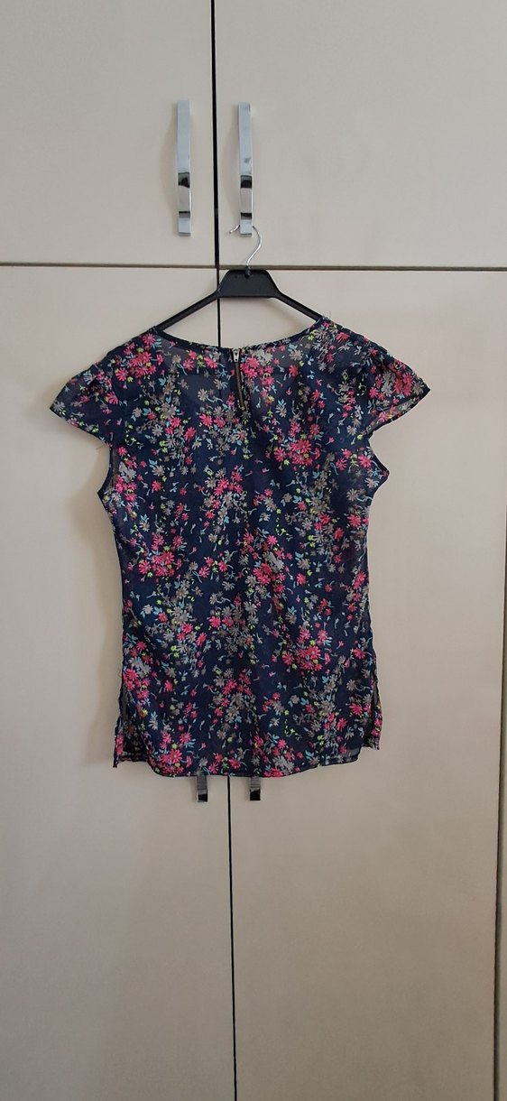 Çiçek Desenli Kısa Kollu Salaş Bluz - Görsel 5