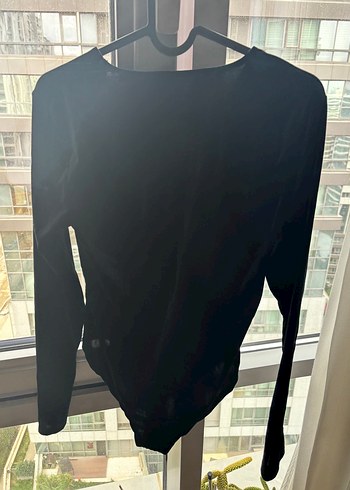 Koton Siyah V Yaka Kadife Uzun Kollu Kadın Body - Görsel 3