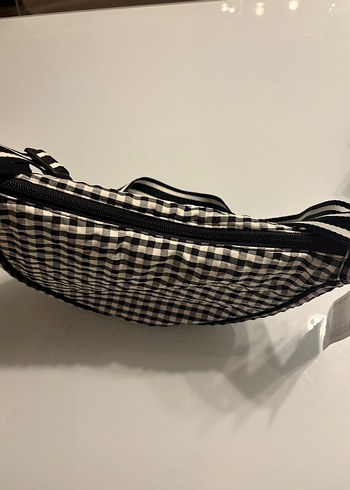 Uniqlo Beyaz Siyah Kareli Omuz Çantası - Görsel 2