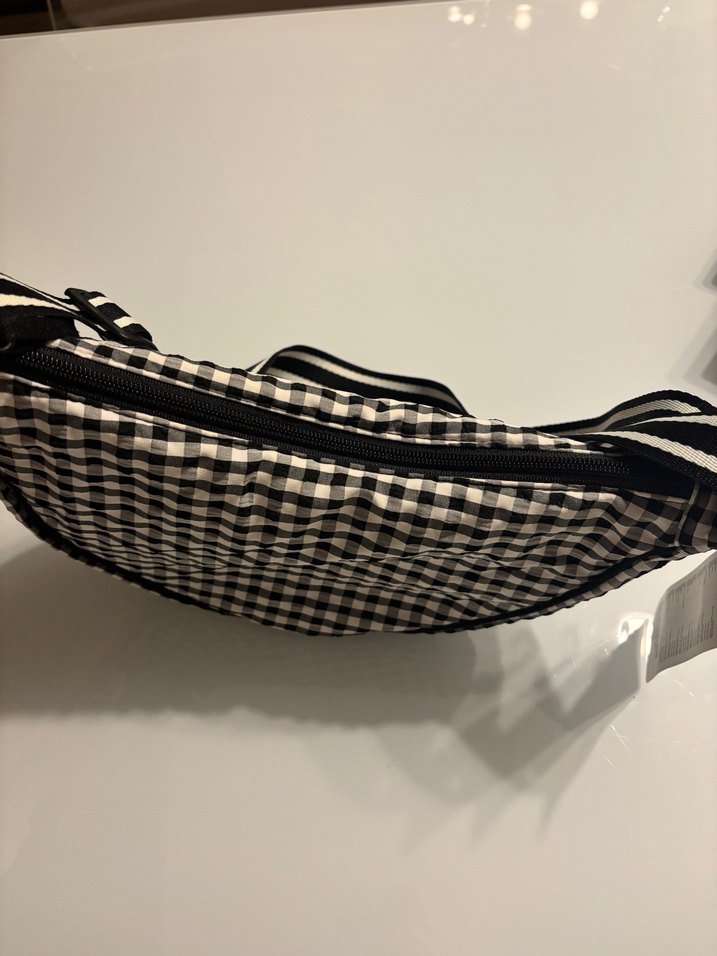 Uniqlo Beyaz Siyah Kareli Omuz Çantası - Görsel 2