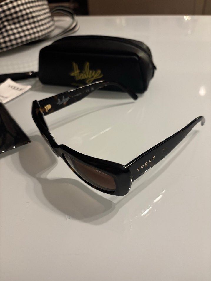 Vogue Hailey Bieber Güneş Gözlüğü - Görsel 3