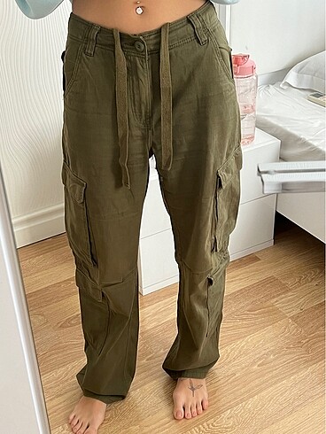 Bershka kargo pantolon