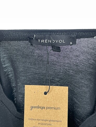 s Beden siyah Renk Trendyol & Milla T-shirt %70 İndirimli.