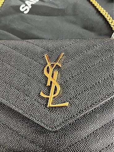 Beden Yves saint laurent
